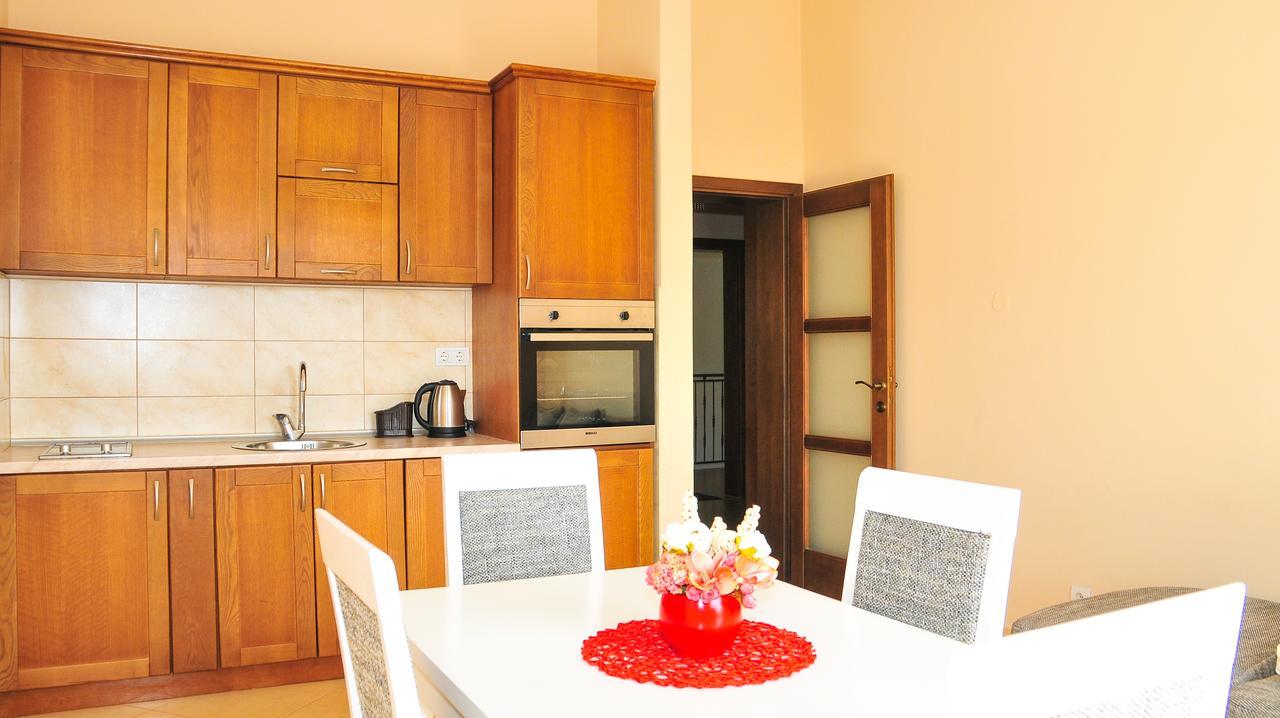 Apartmani Bulajic Tivat Exterior foto