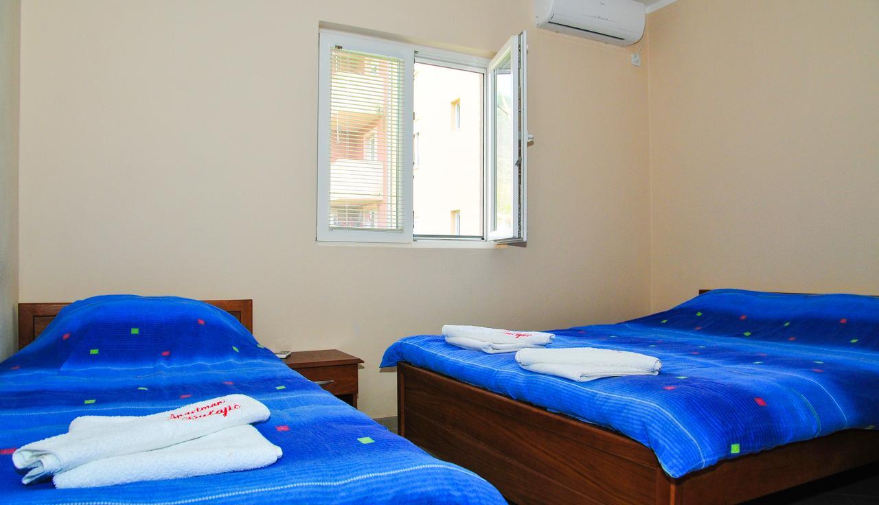 Apartmani Bulajic Tivat Exterior foto